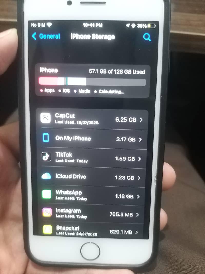 Apple iPhone 7 3
