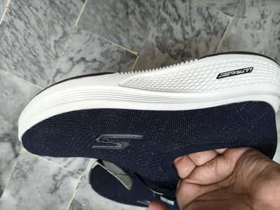 Skechers Max Cushion Air Cooled for Sale Size EUR 45