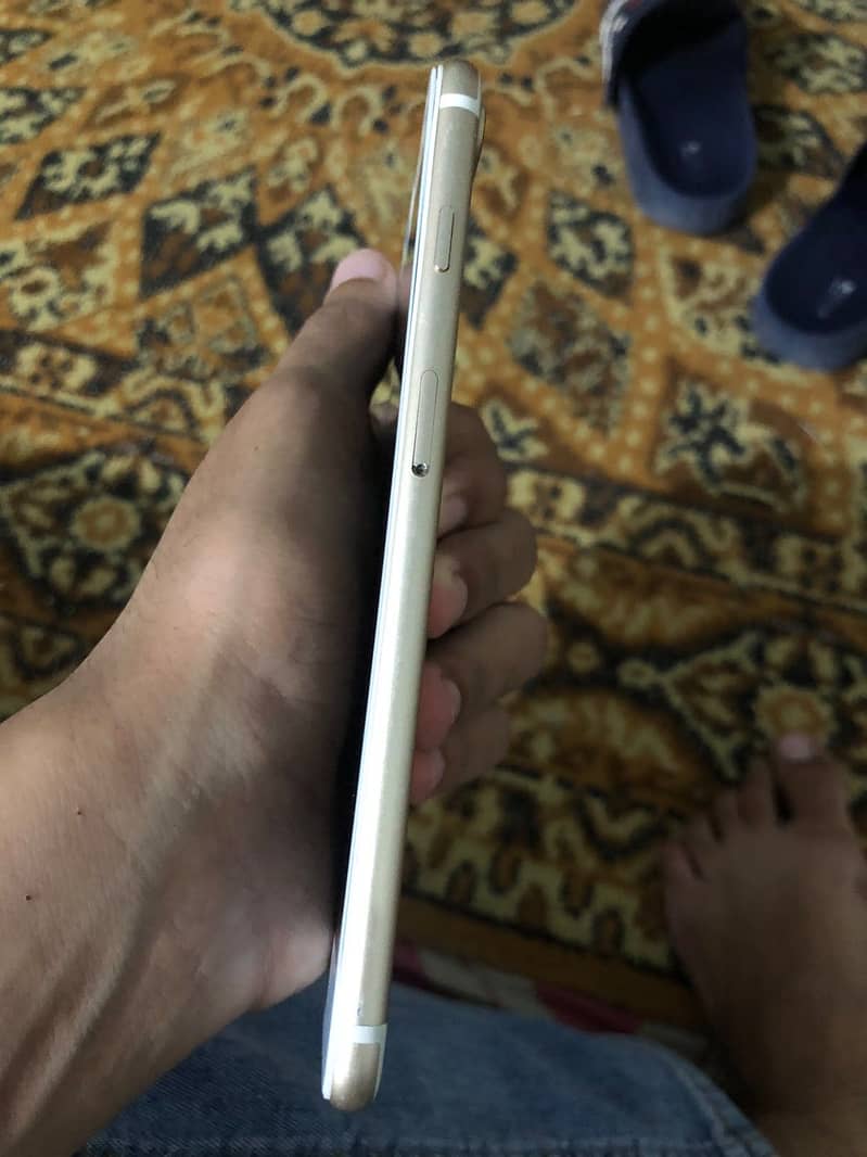 Apple iPhone 7 Plus 3