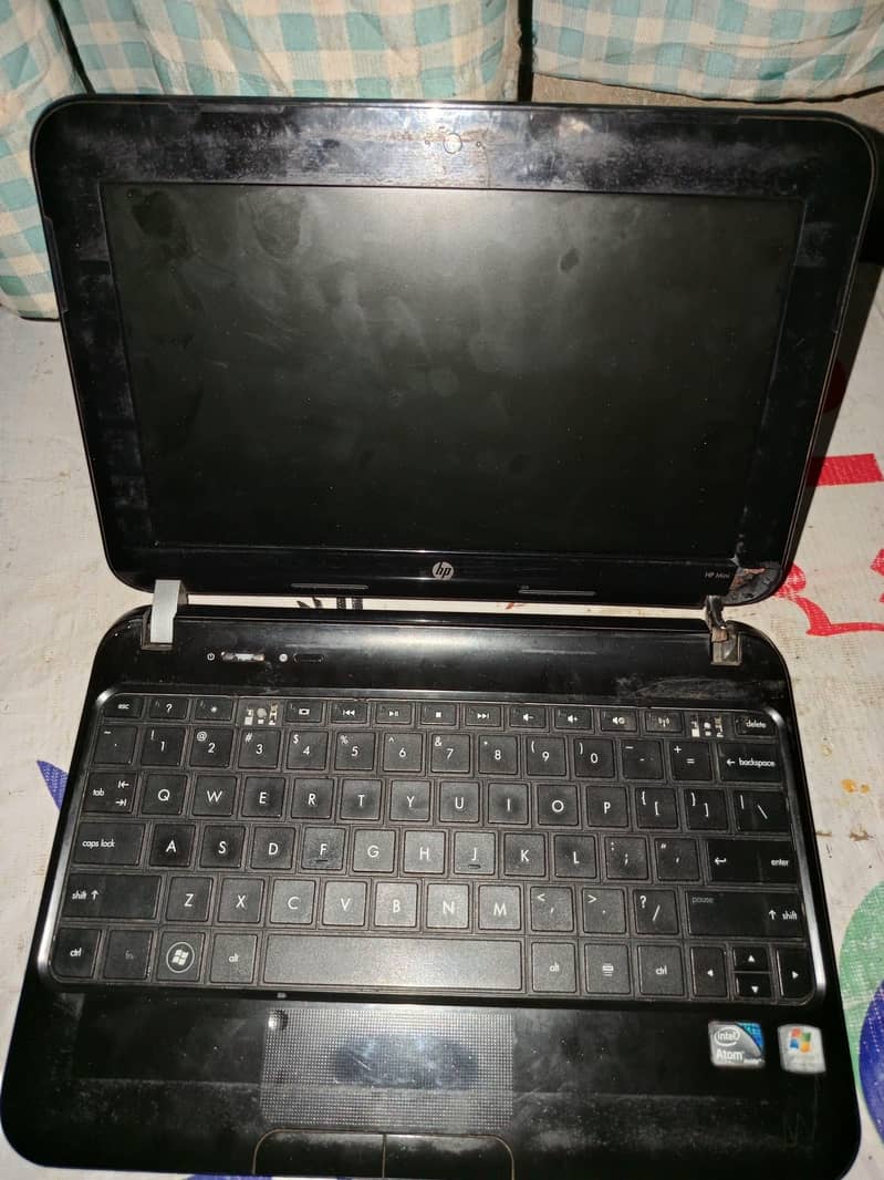HP Atombook Window 7 0