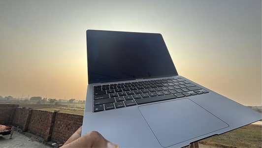 MacBook Air M1 8/512 gb