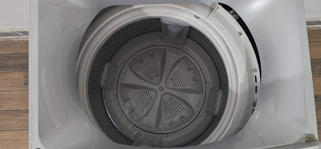 Haier Automatic Top Load Washing Machine 3