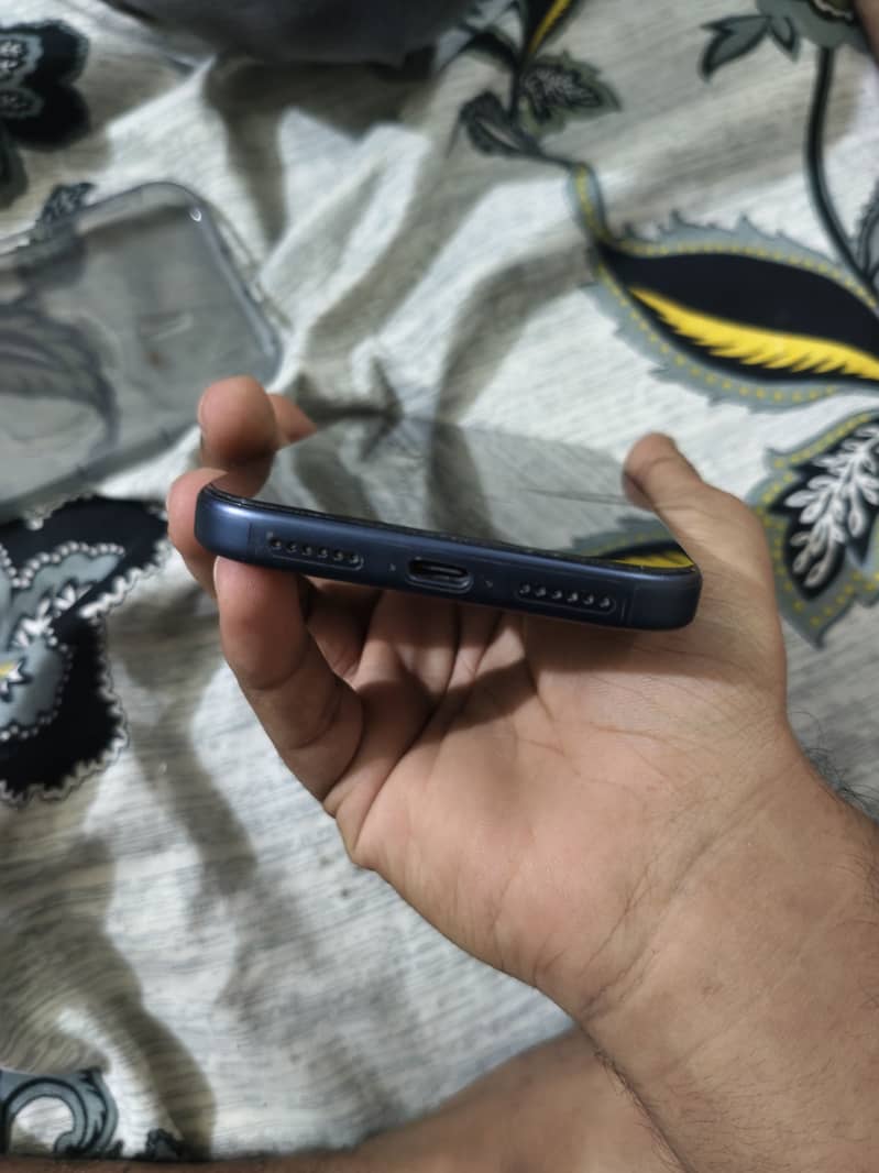Apple iPhone 17 Pro Max 1