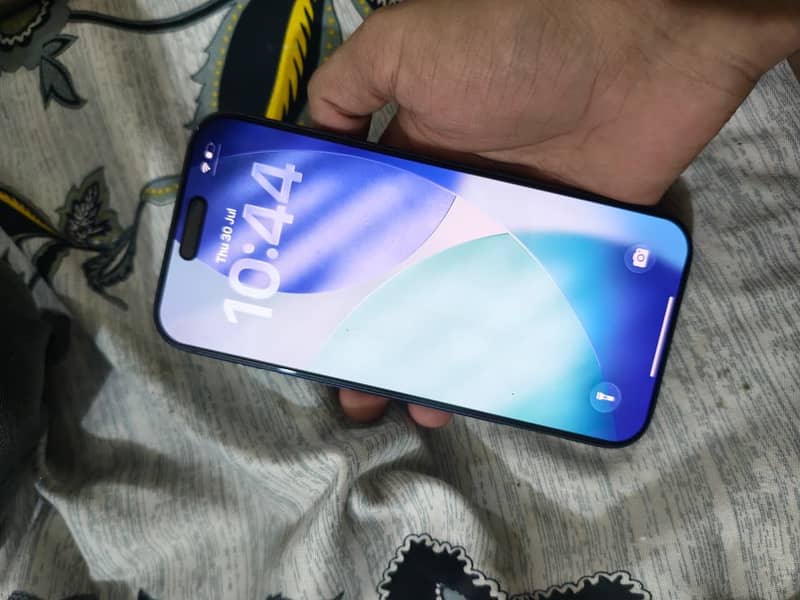 Apple iPhone 17 Pro Max 3