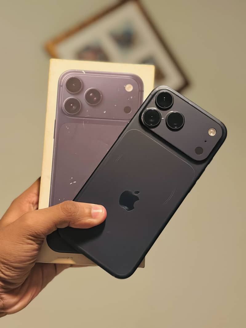 Apple iPhone 17 Pro Max 0