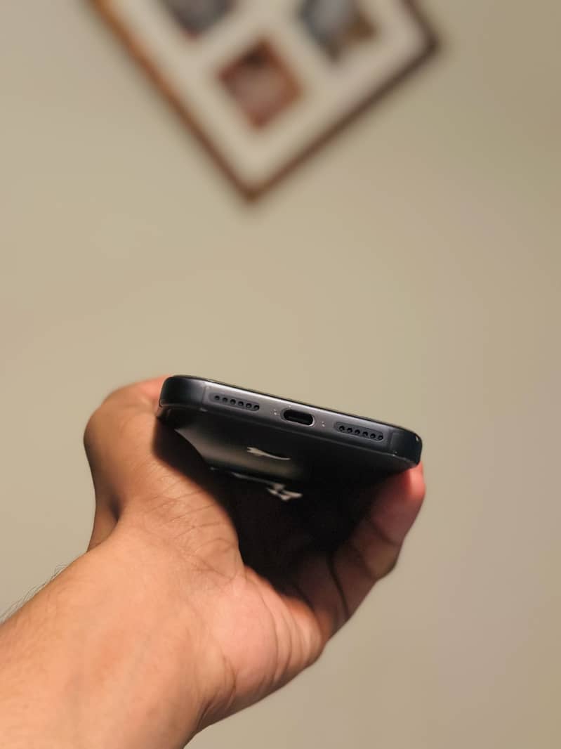 Apple iPhone 17 Pro Max 2