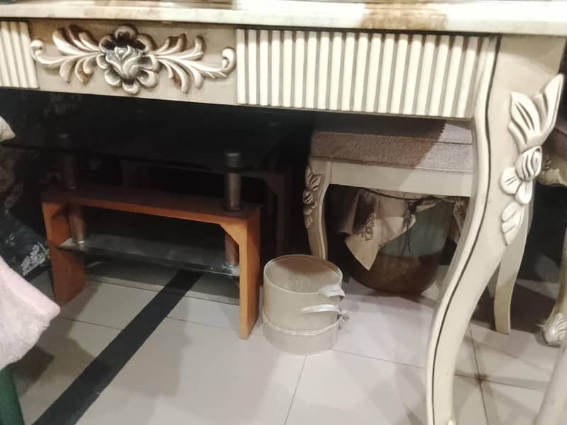 NEW DINING TABLE KING SIZE 6