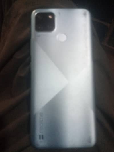 Realme C21