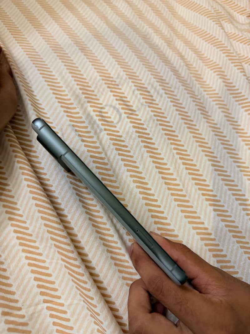 Google Pixel 8 10