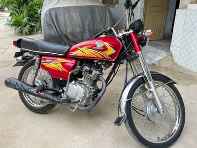 Honda 125 in mint condition