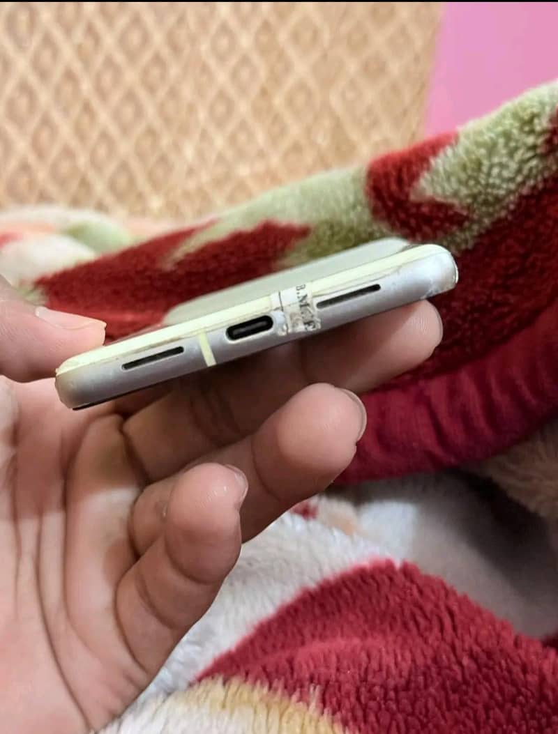 Google Pixel 7 3