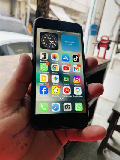 Apple iPhone 8