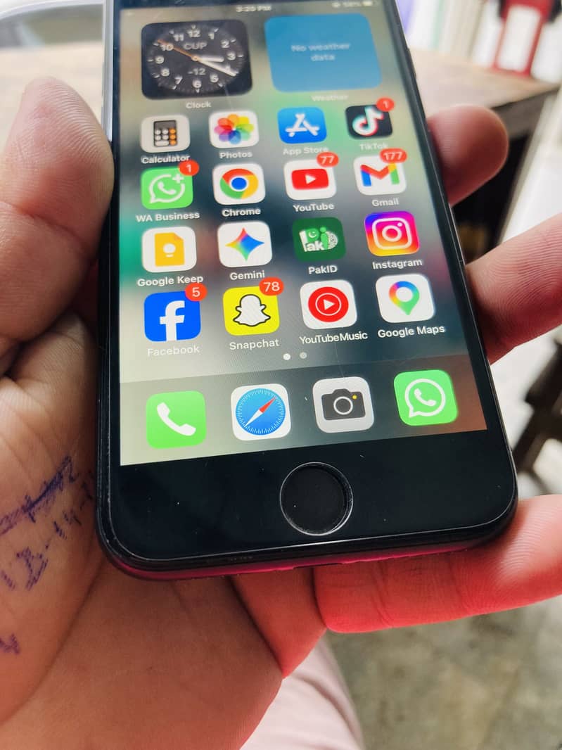 Apple iPhone 8 2