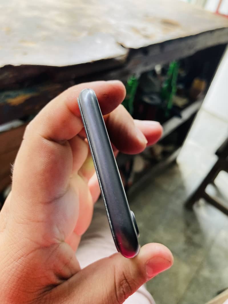 Apple iPhone 8 7