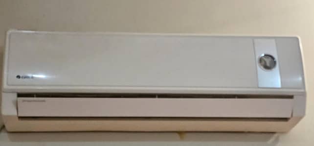 Gree Split Air Conditioner 1.5 Ton GS-18CZ8W/I