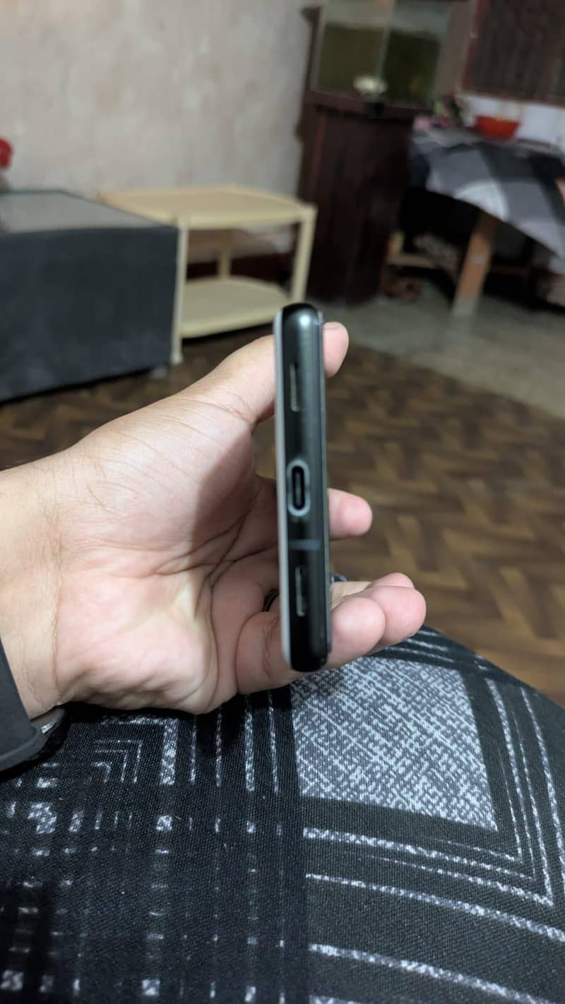 Google Pixel 6a 4