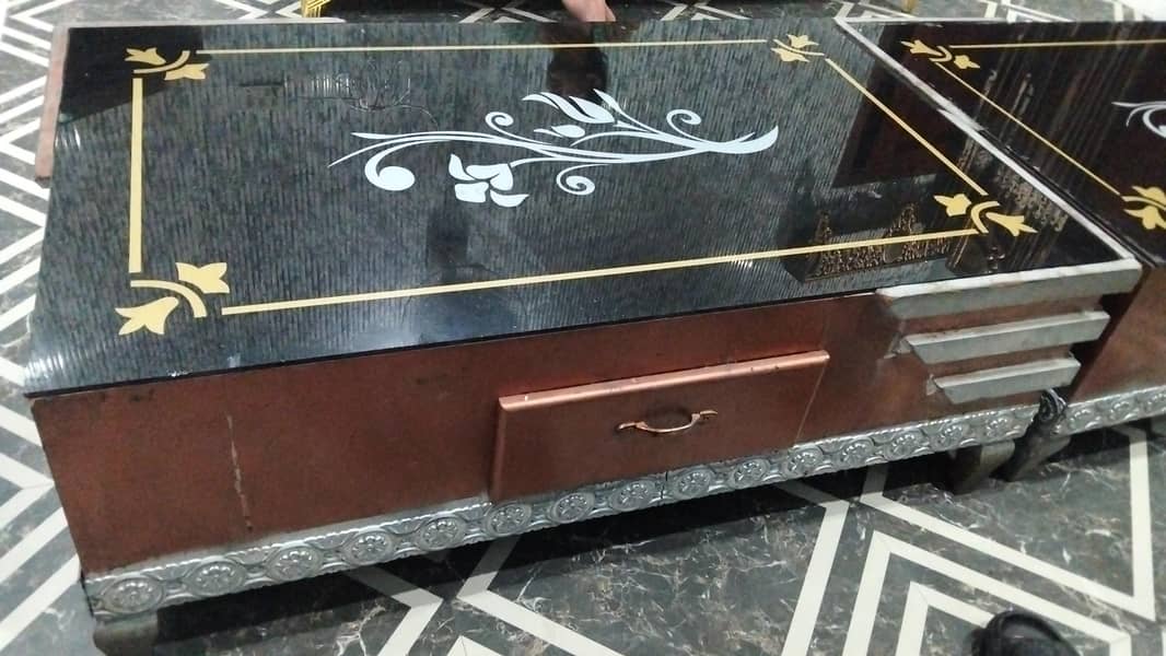 coffee table 0