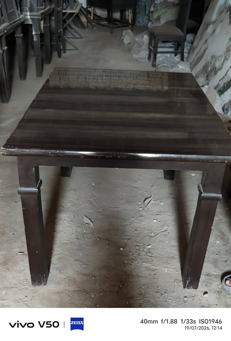 Dinning Table 0