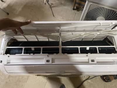 Split AC inverter and non inverter