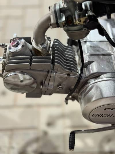 2025/26 model ha number nai Laga hue bilkul saaf bike ha