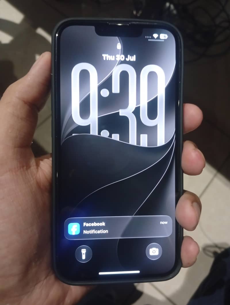 Apple iPhone 13 1