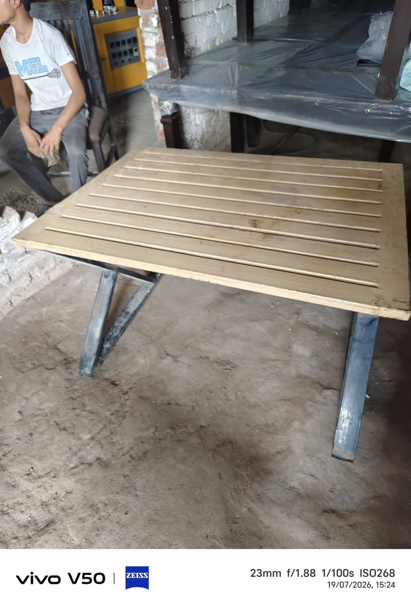 Dinning table 0