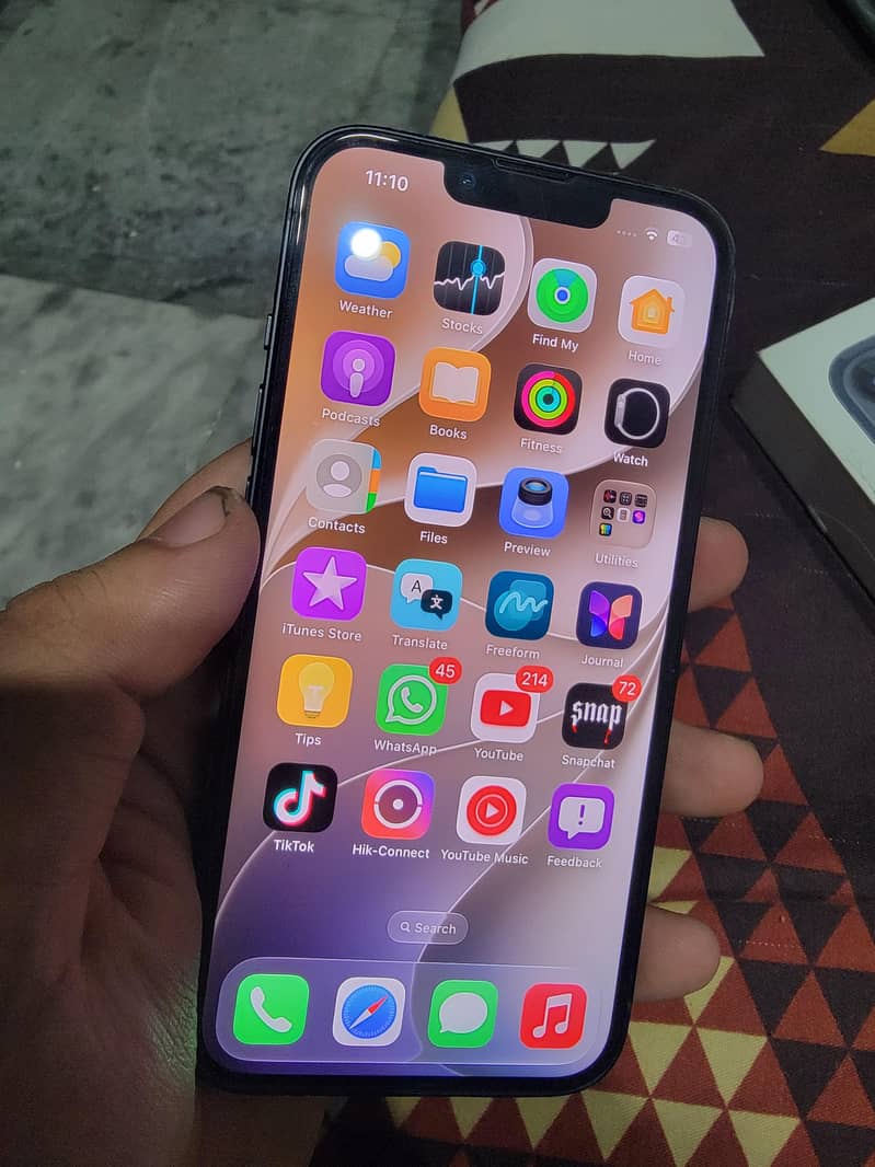 Apple iPhone 13 3