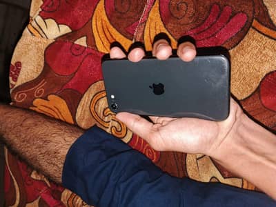 Apple iPhone SE 2020