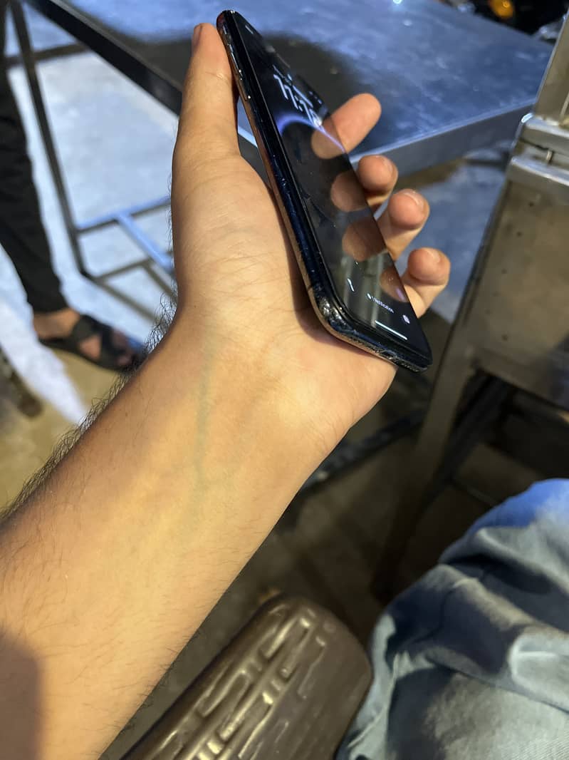 Apple iPhone X 2