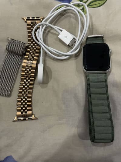 Apple Watch Series 6 size 44mm battery health 87 with cable