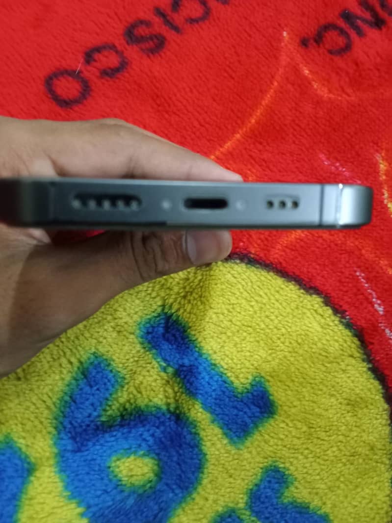 Apple iPhone 13 Pro 0