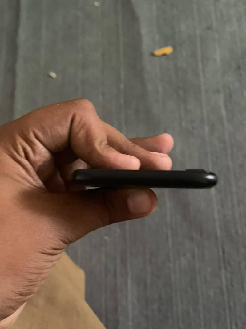 Apple iPhone SE 4