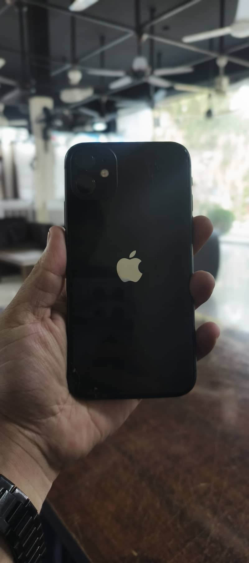 Apple iPhone 11 3