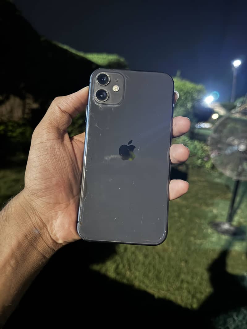 Apple iPhone 11 0