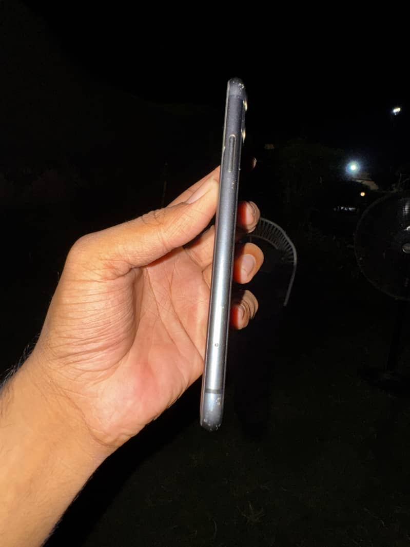Apple iPhone 11 1