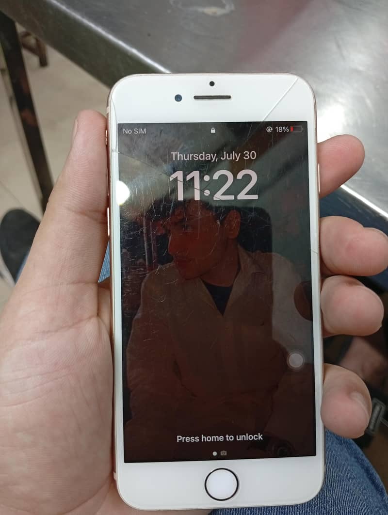 Apple iPhone 8 2