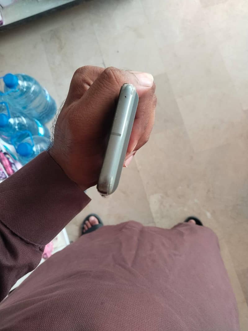 Google Pixel 8 1
