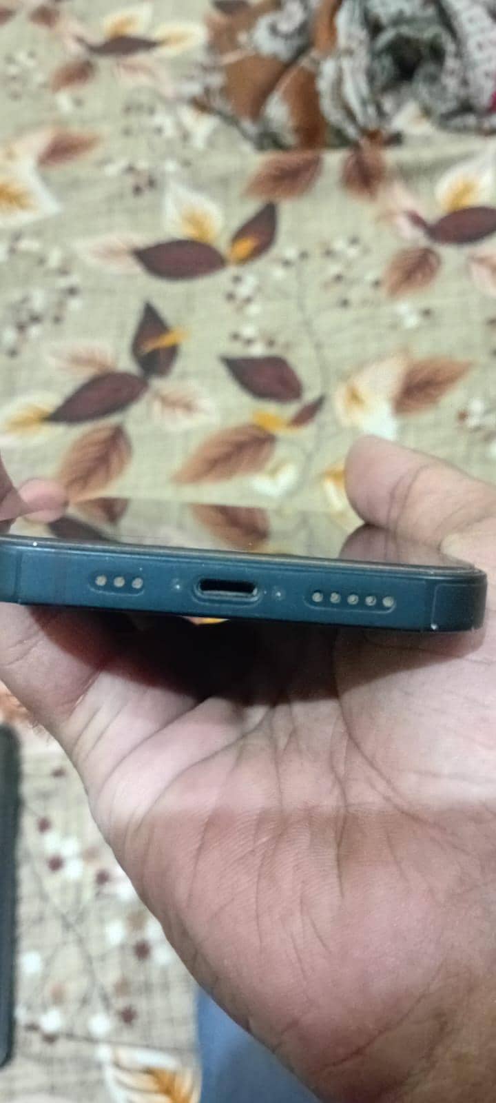 Apple iPhone 13 3