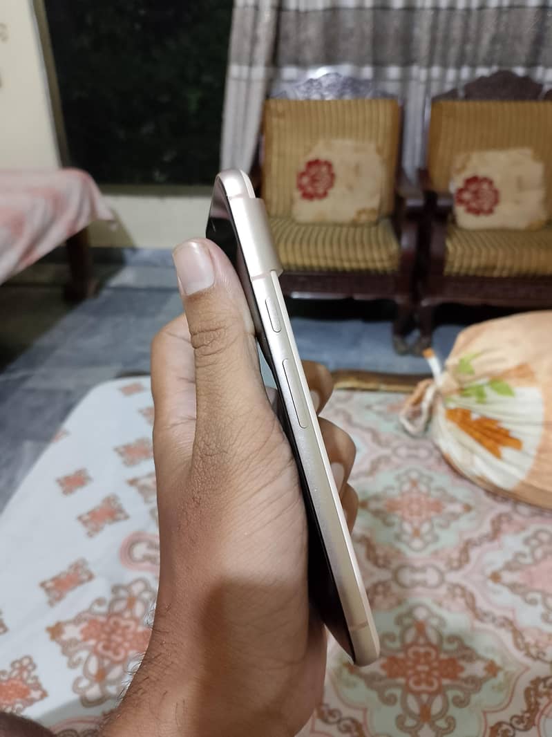 Google Pixel 8 3