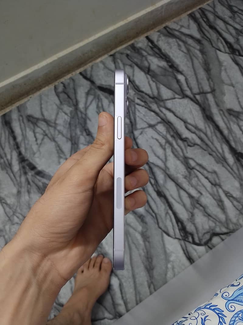 Apple iPhone 14 plus 3