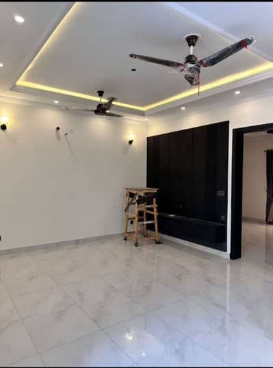 Real Picture 10 Marla Brand New Upper Portion For Rent Bahria Town Lahore