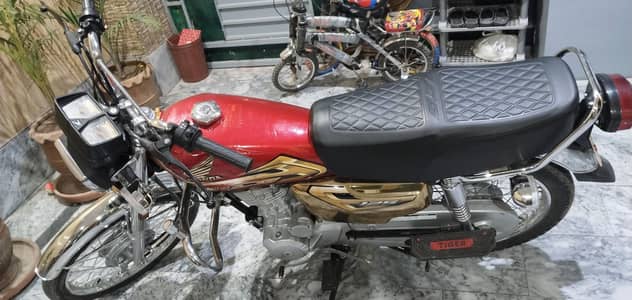 Honda CG125 self