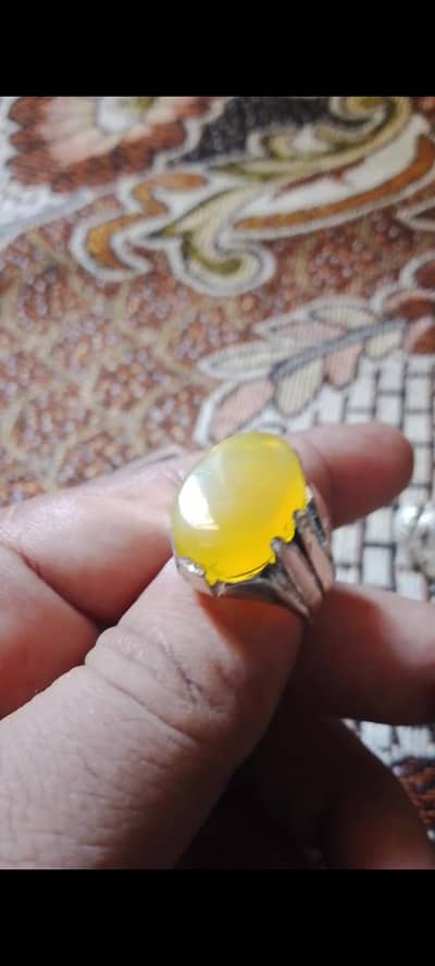 Yellow Agate Aqeeq Zard Natural Gemstones with beautiful Silver Chandy