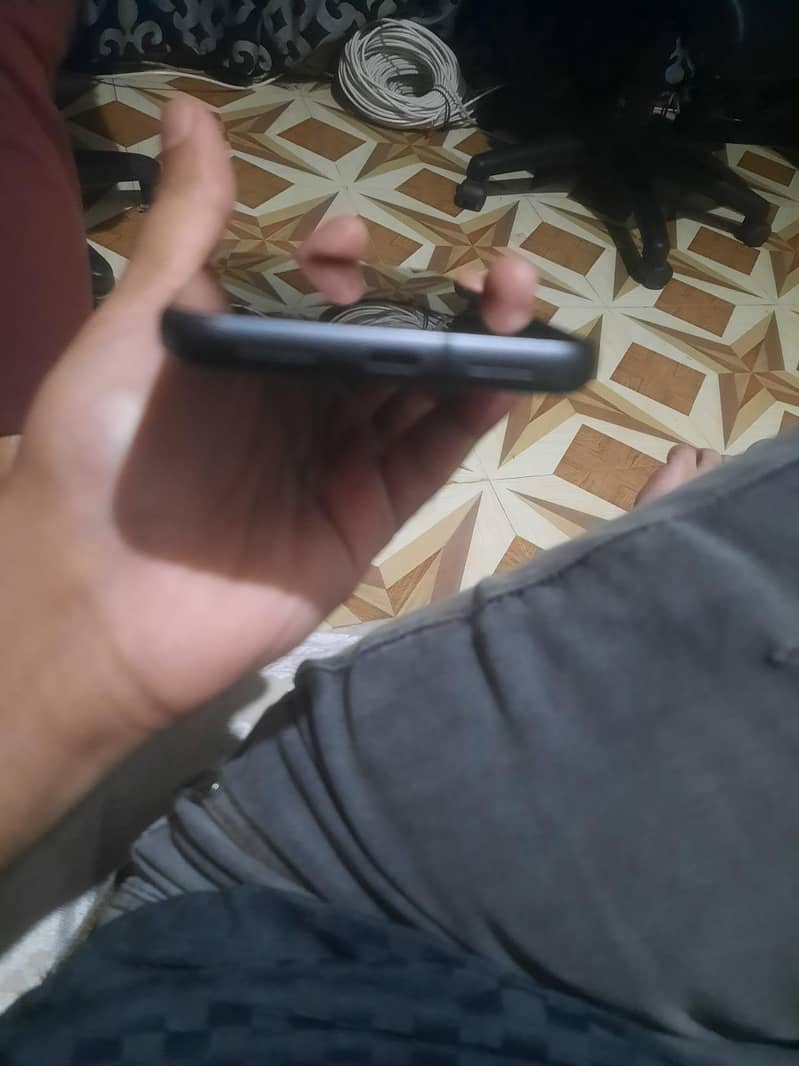 Google Pixel 8 3