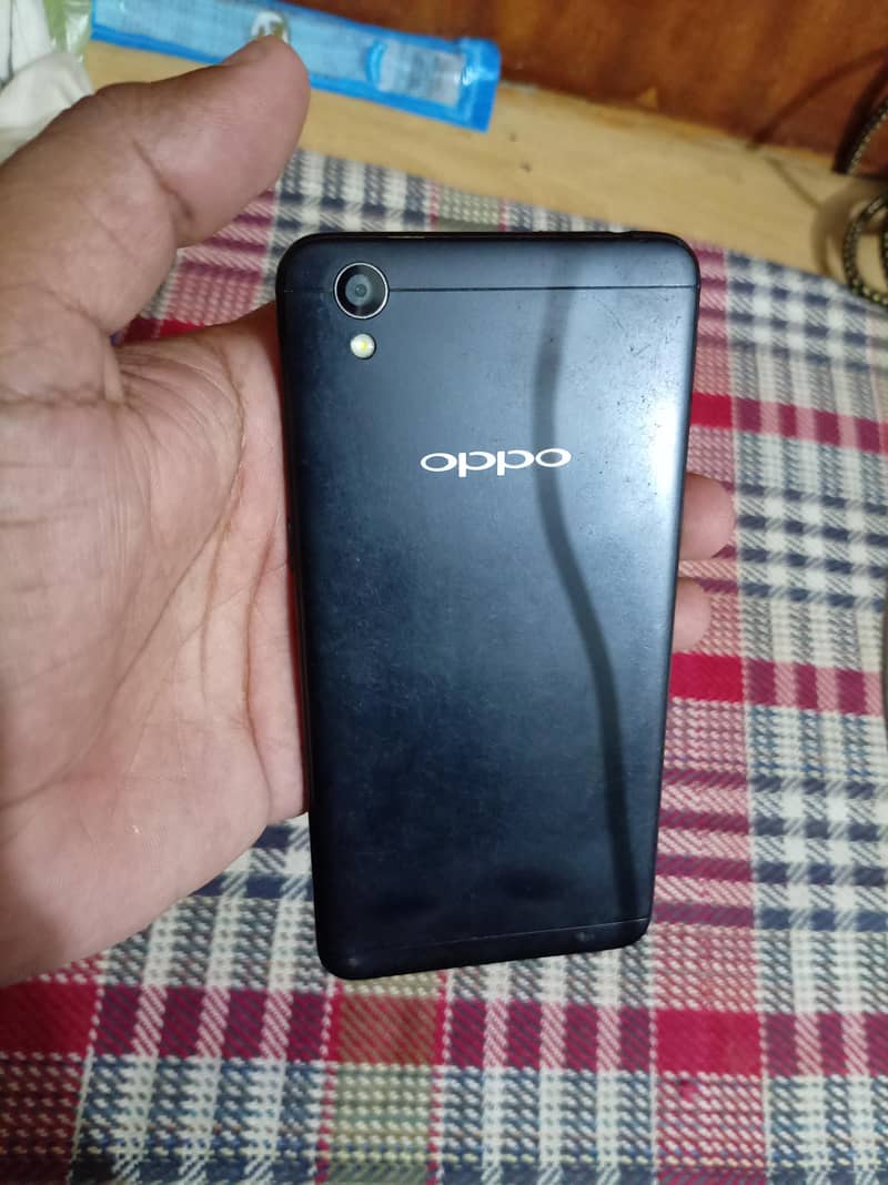 OPPO A37 0