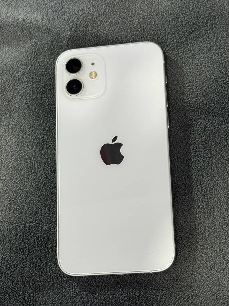 Apple iPhone 12 0