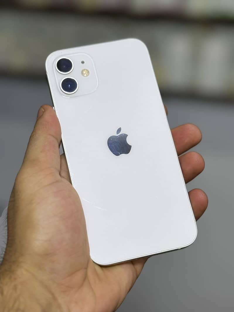Apple iPhone 12 2