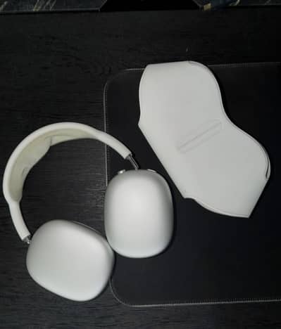 Apple AirPods Max Gen 1 — 10/10 Condition