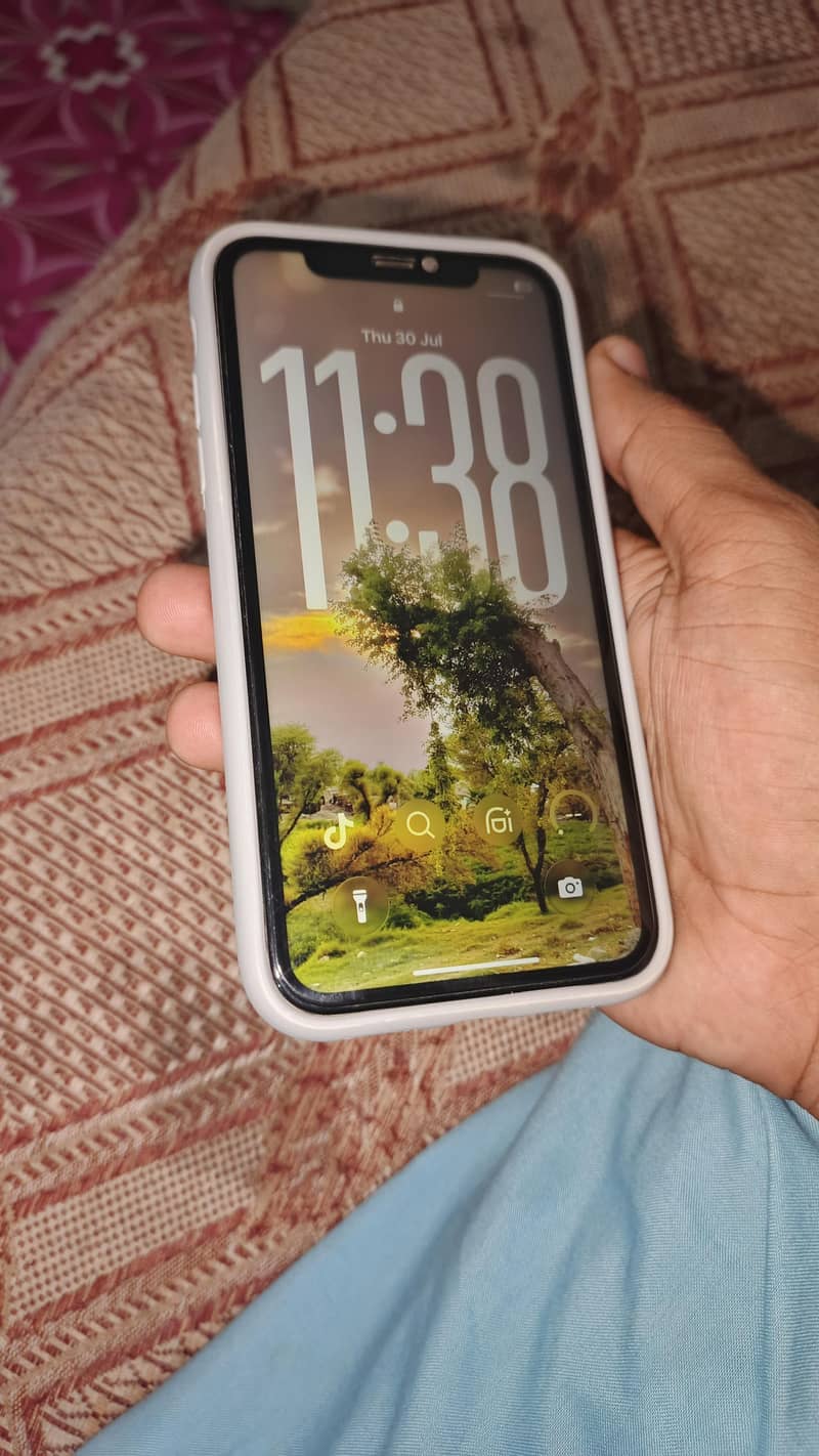 Apple iPhone 11 1
