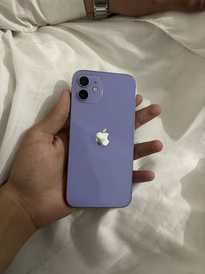 Apple iPhone 12